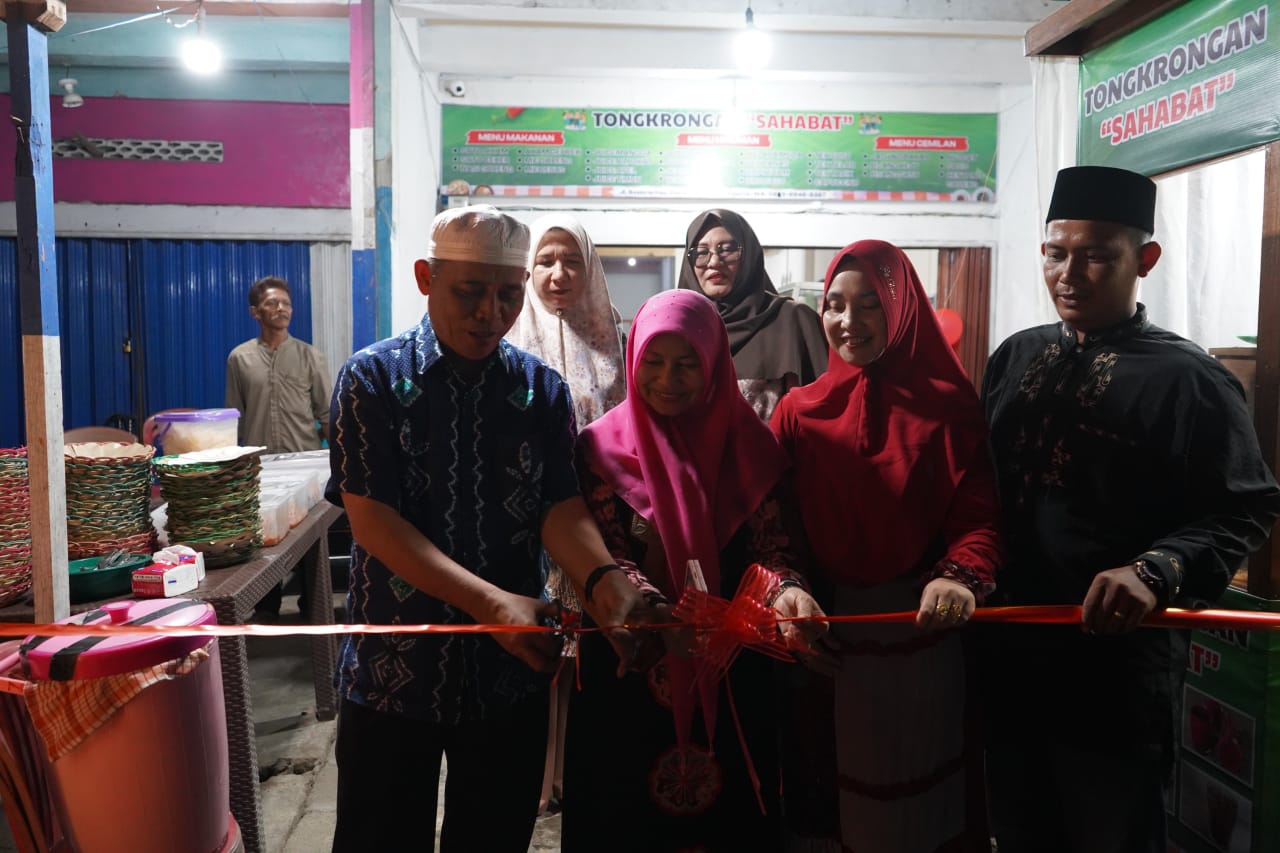 Bupati Inhil Resmikan Tempat Ngopi Santai 'Tongkrongan Sahabat' di Soebrantas