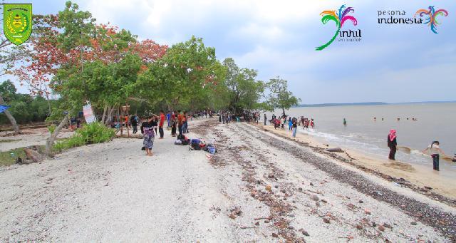 Wisata Pasir Pantai Solop dan Keindahannya