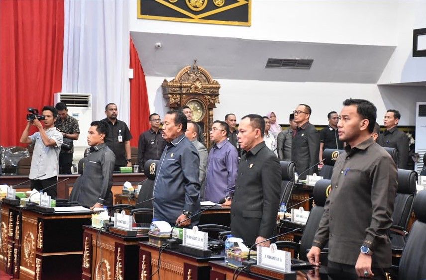 Empat Pimpinan DPRD Hadir Rapat Paripurna APBD-P 2024 dan APBD 2025