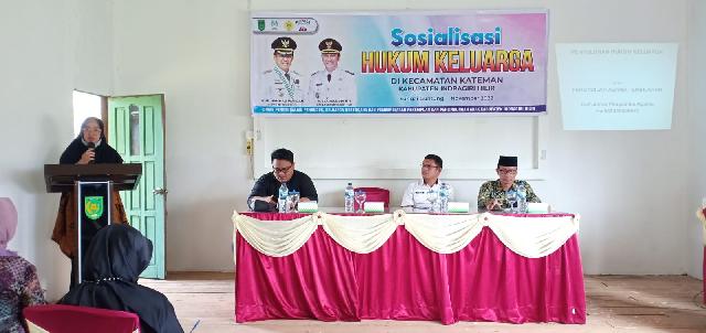 DP2KBP3A Inhil Gelar Sosialisasi Hukum Keluarga di Kecamatan Kateman
