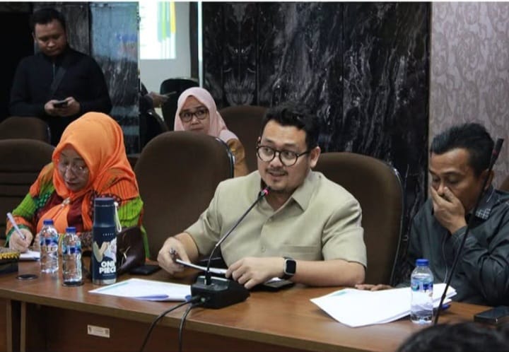 Bahas Realisasi Anggaran, Komisi II Laksanakan Hearing Bersama Distankan Pekanbaru