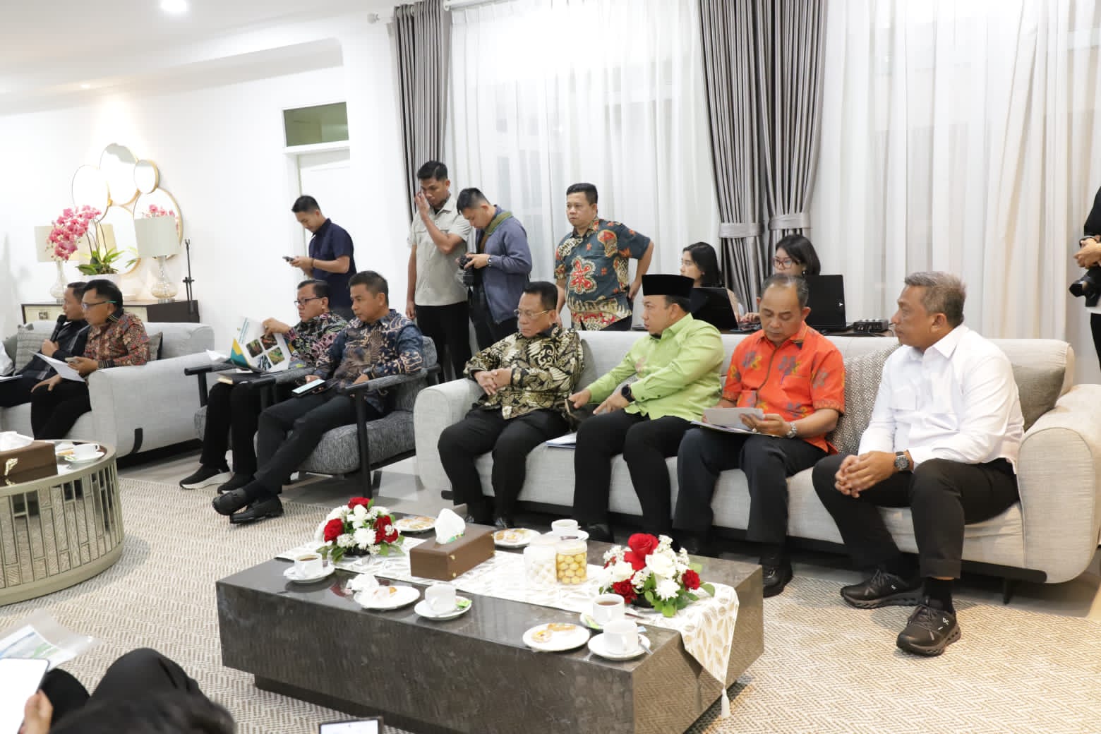 Audiensi dengan Menteri LHK, Bupati Inhil Minta Pelepasan Kawasan Hutan