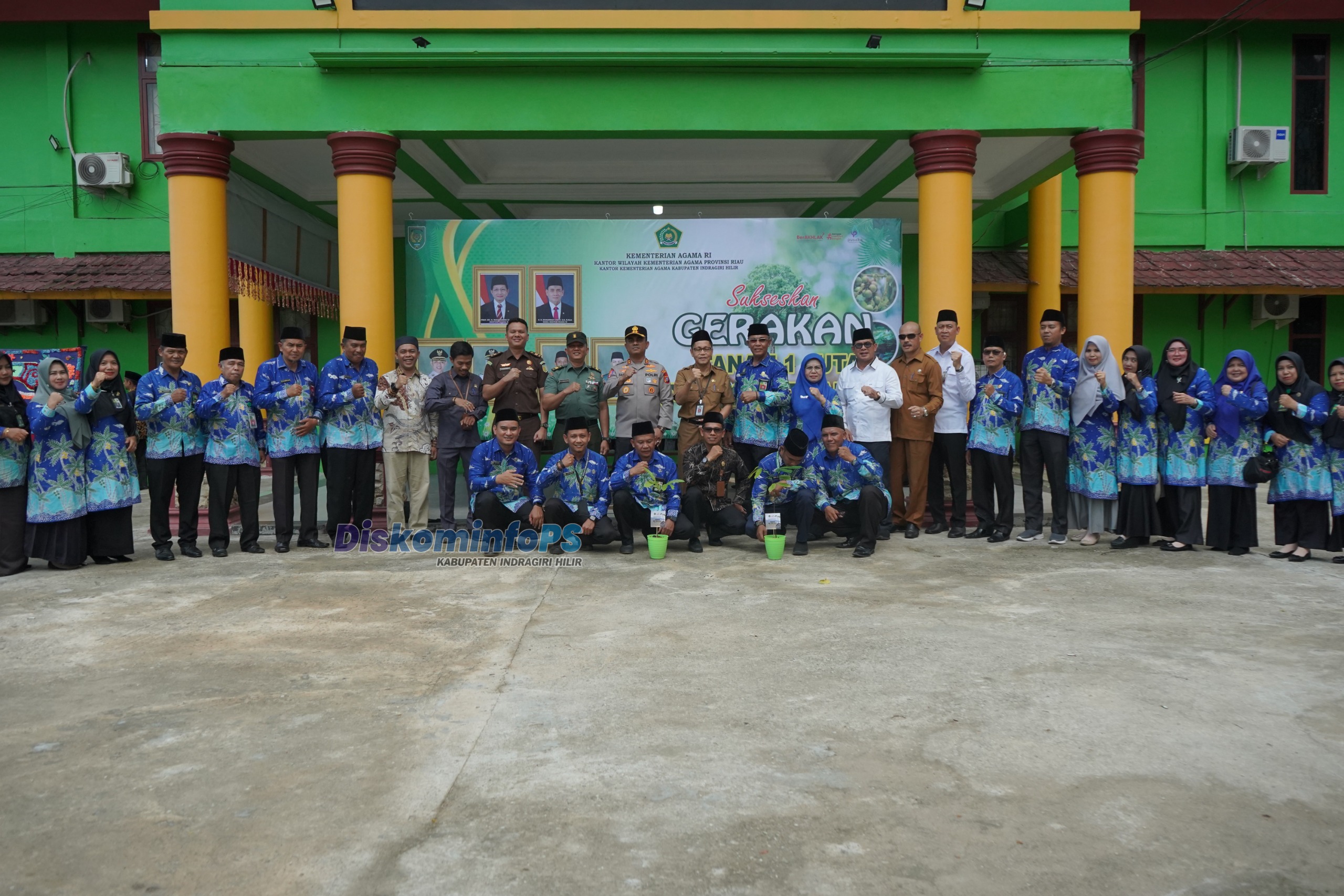 Pemkab Inhil dan Kemenag Kompak Tanam 1 Juta Matoa untuk Selamatkan Lingkungan