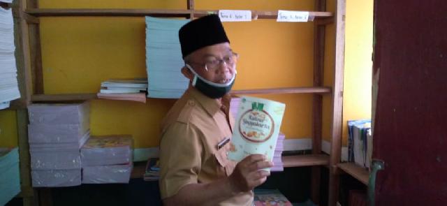 DPAD Inhil Kunjungi Dua SD Negeri yang Ada di Kota Tembilahan