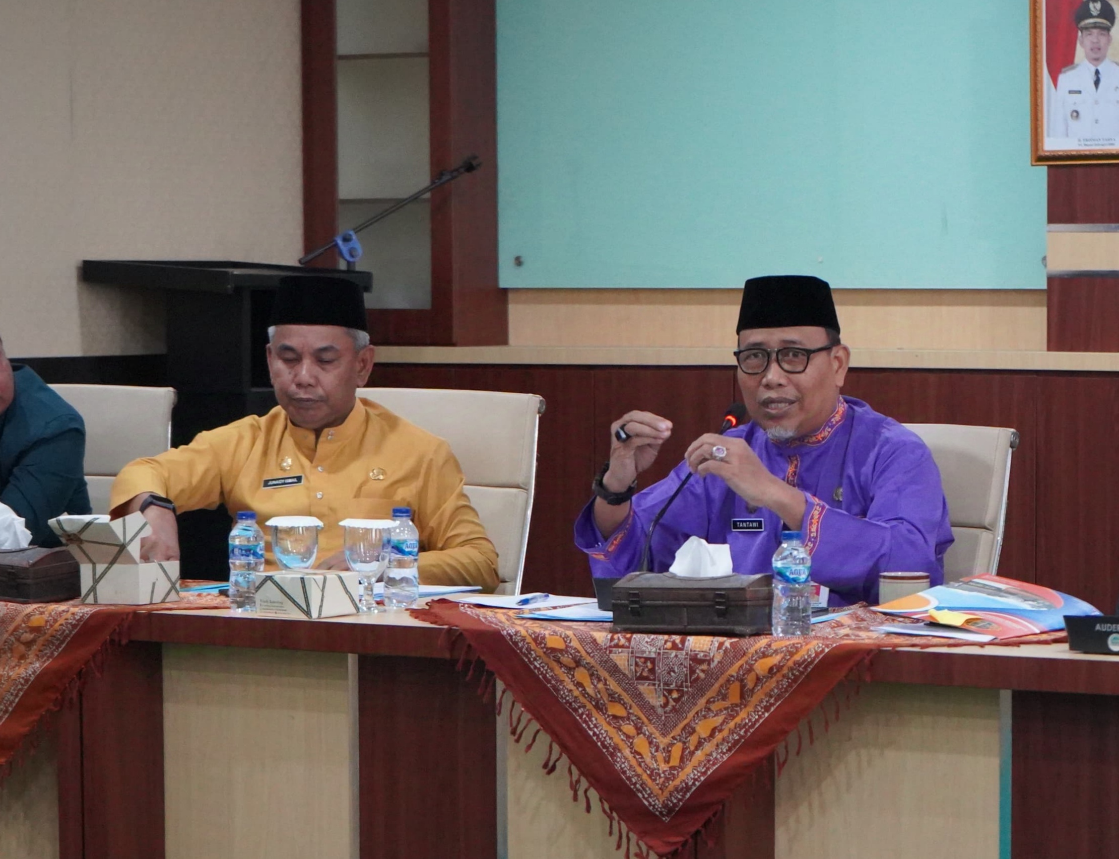 Selesaikan Sengketa Lahan PT GIN dan THIP, Pemkab Inhil Gelar Rapat Mediasi