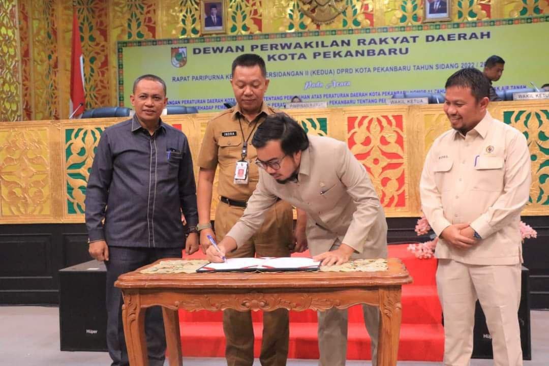 DPRD Pekanbaru Sahkan Perda Pengelolaan Air Limbah Domestik